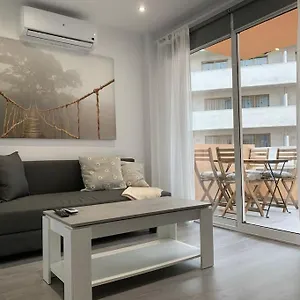 Con Encanto Y Piscina Apartamento Fuengirola
